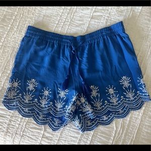 NWT New LOFT women’s shorts scalloped blue size small s